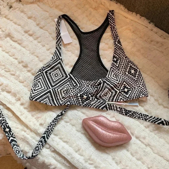 Sundazed bikini bras - Picture 5 of 9